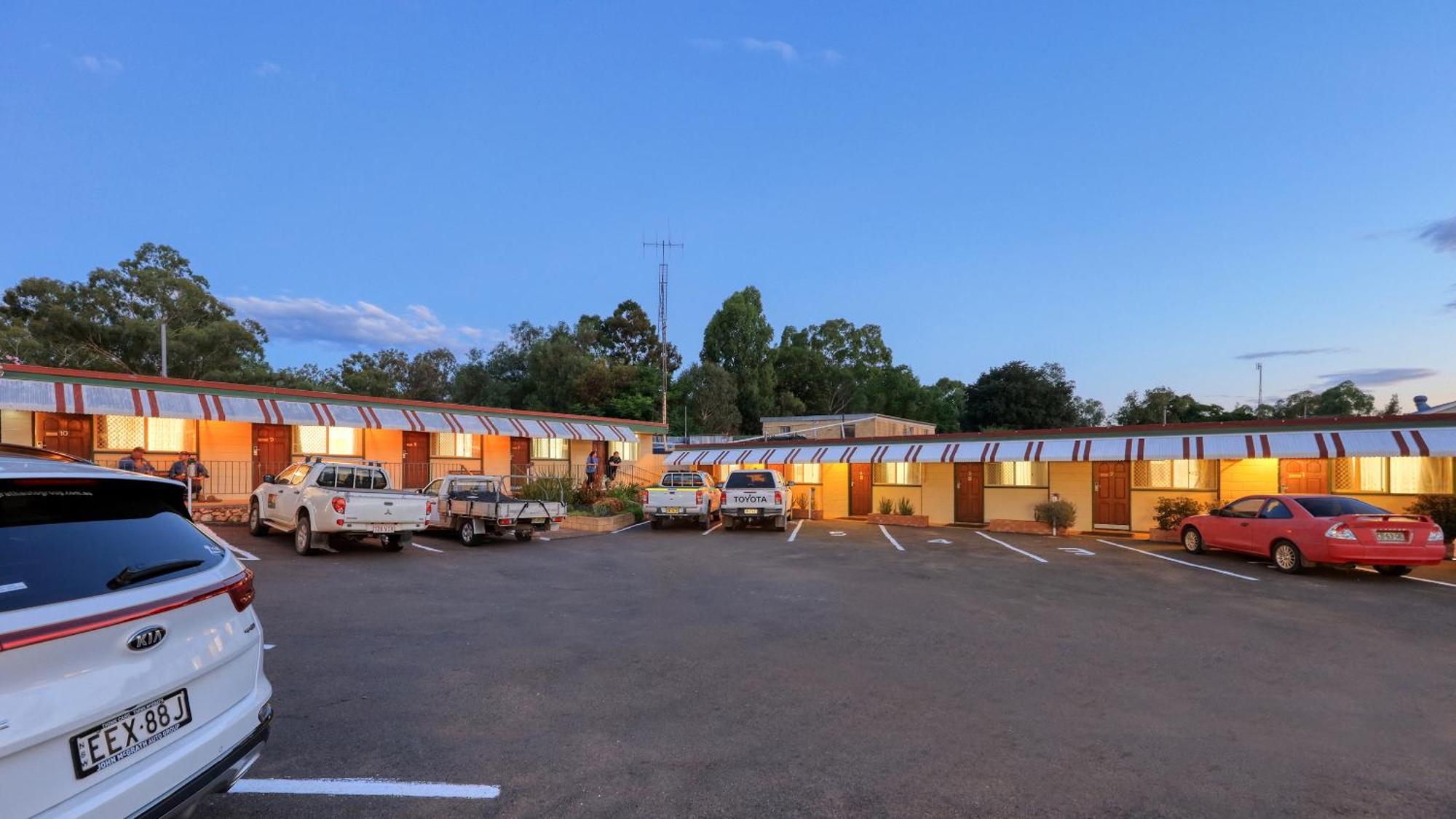 Golden Peak Motel Peakhill Peak Hill 외부 사진